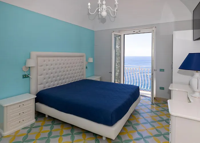 Apartments Amalfi Design Sea View Accessible By 250 Steps