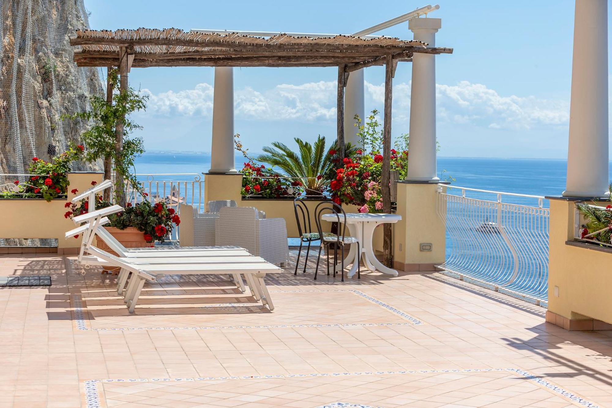 Design Sea View Accessible By 250 Steps