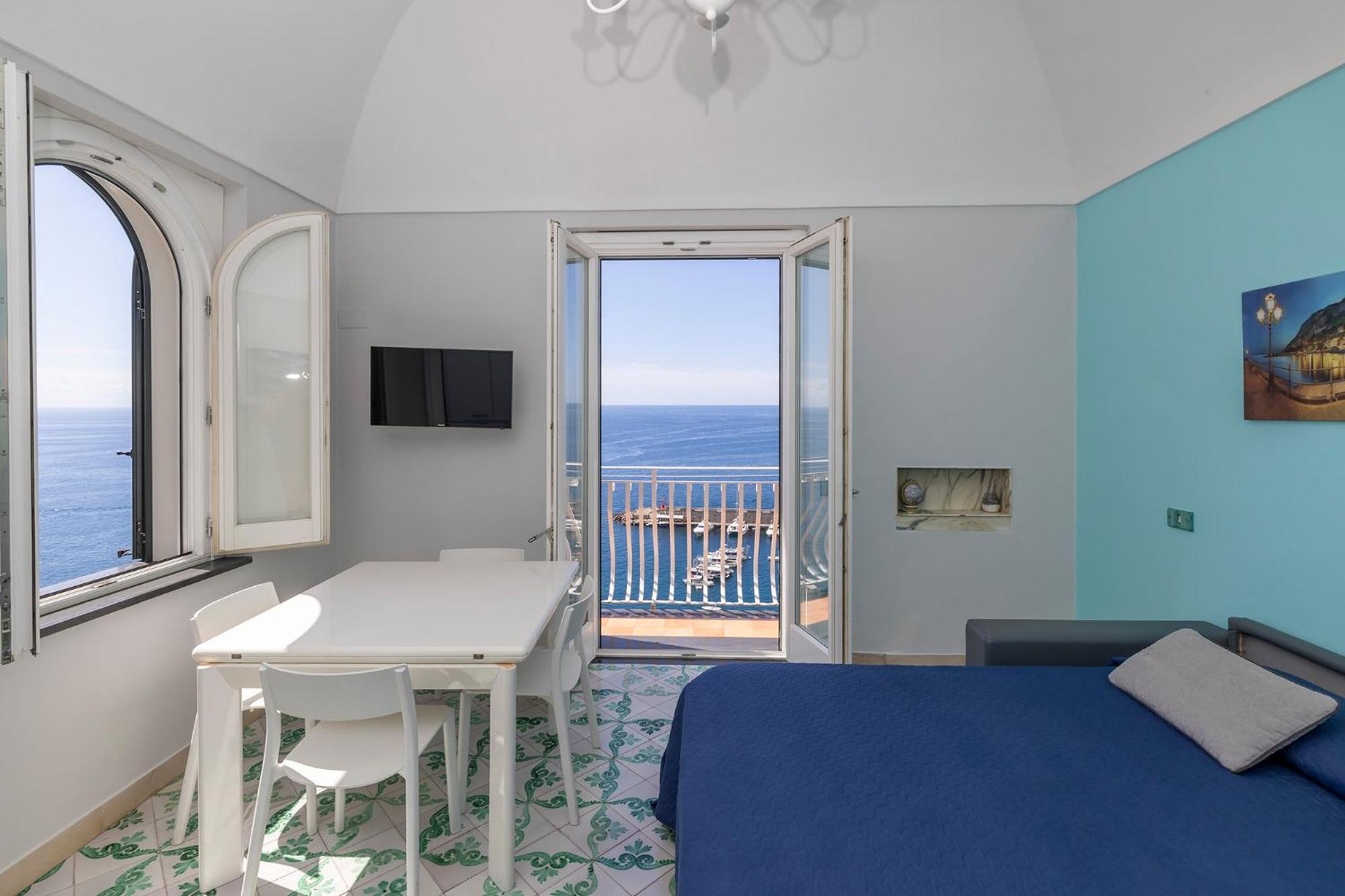 Design Sea View Accessible By 250 Steps *