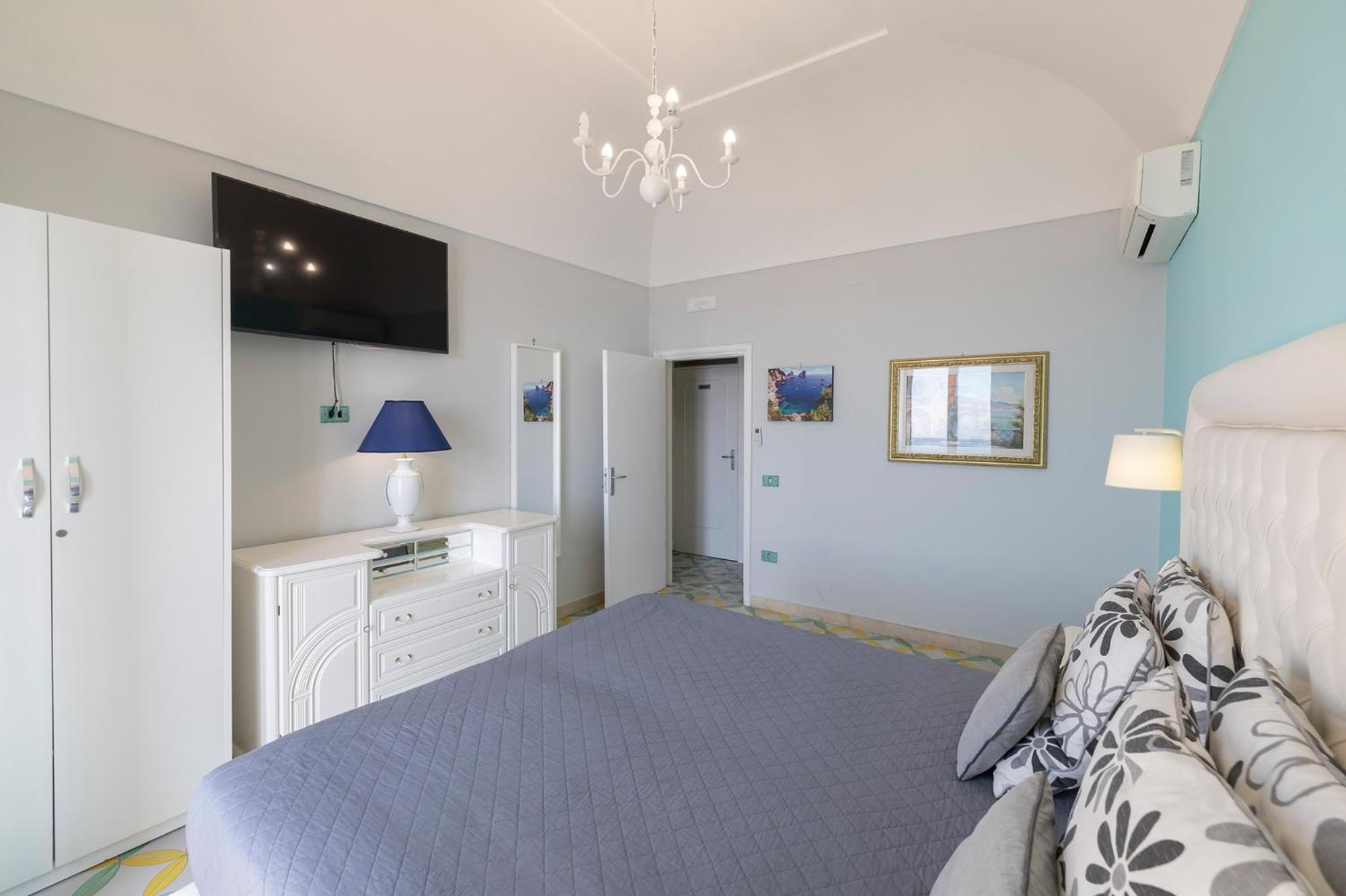 Apartment Design Sea View Accessible By 250 Steps *