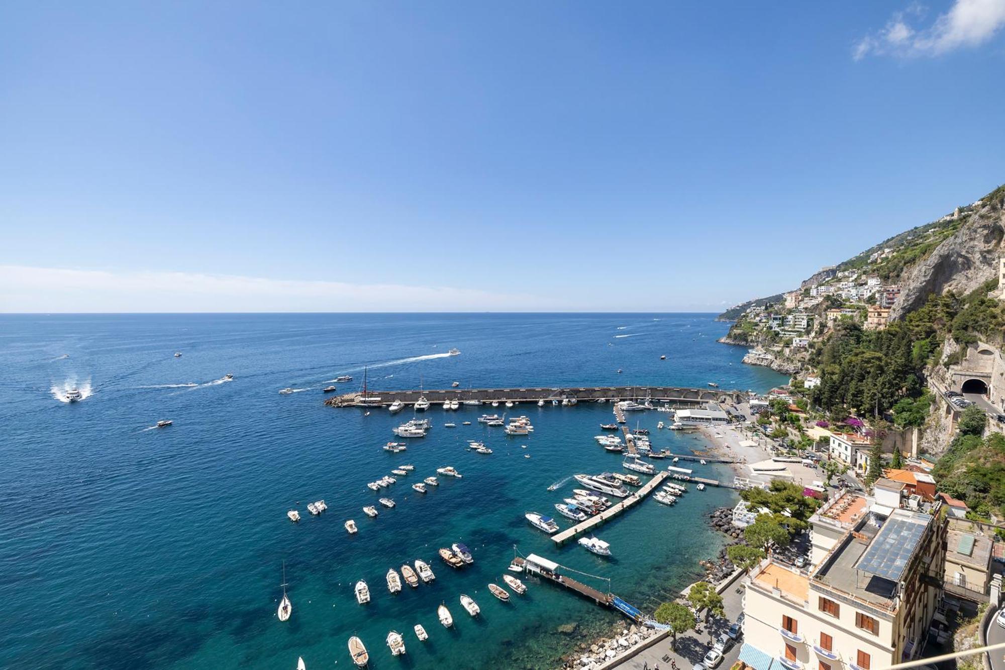 Design Sea View Accessible By 250 Steps Apartment Amalfi