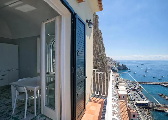 Apartments Amalfi Design Sea View Accessible By 250 Steps