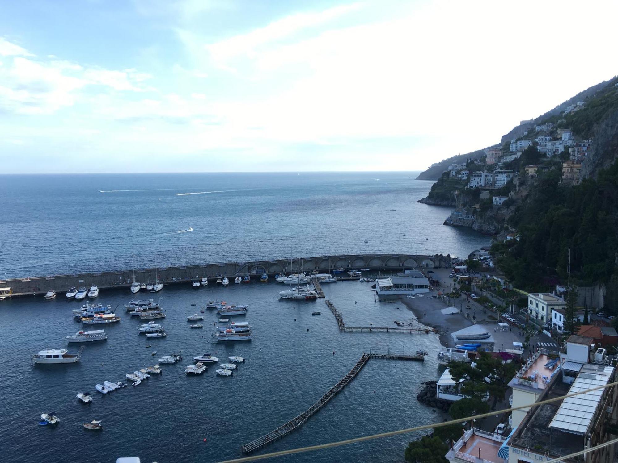 Design Sea View Accessible By 250 Steps *