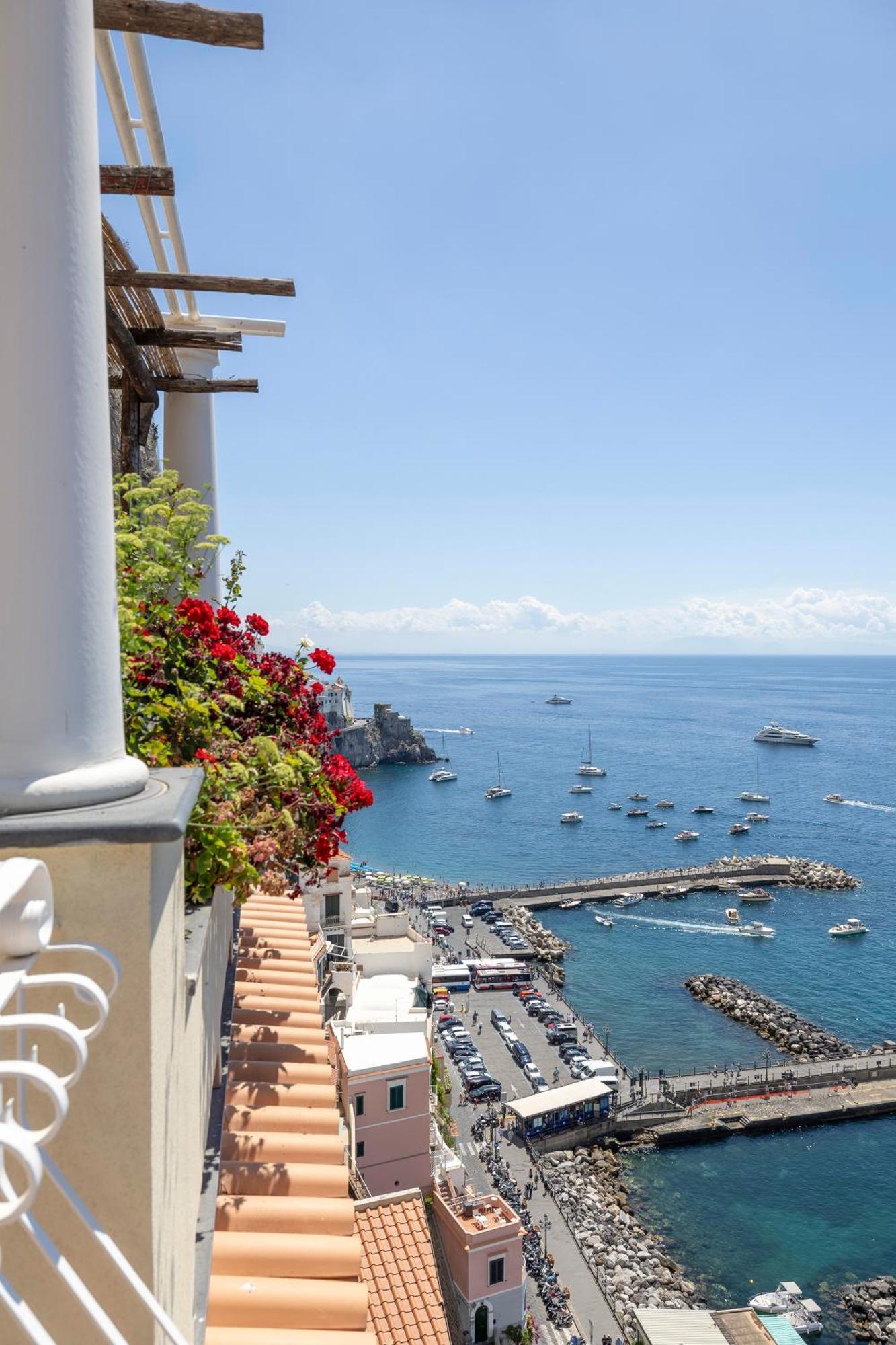 Design Sea View Accessible By 250 Steps Apartment *