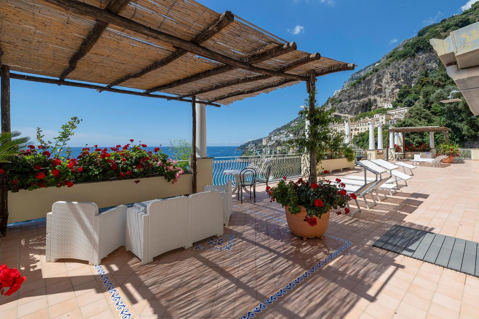 Design Sea View Accessible By 250 Steps *